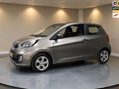 Grijs (metallic) Occasion 2014 Kia Picanto Hatchback | € 3.940 (Eerlijke prijs)