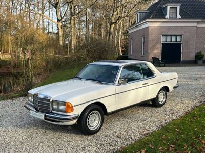 Mercedes 280