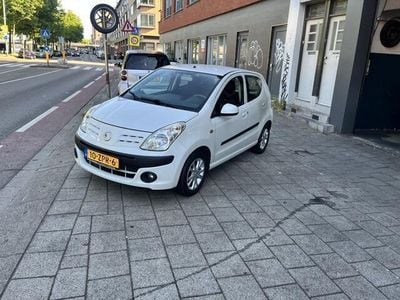 Nissan Pixo