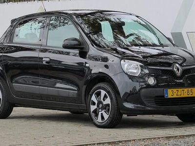 Zwart (metallic) Occasion 2015 Renault Twingo Expression Hatchback | € 7.900 (Iets duurder)