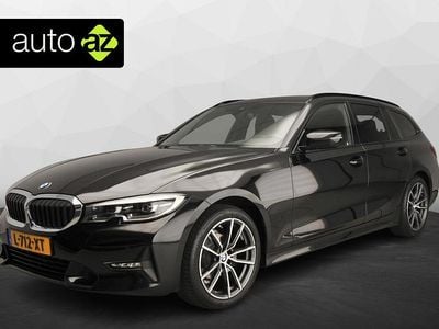 Zwart Gebruikt 2021 BMW 318 Sport Line Stationwagen | € 23.900 (Eerlijke prijs)