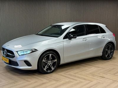 Zilver Gebruikt 2022 Mercedes A250 Luxury Hatchback | € 28.995 (Super prijs)