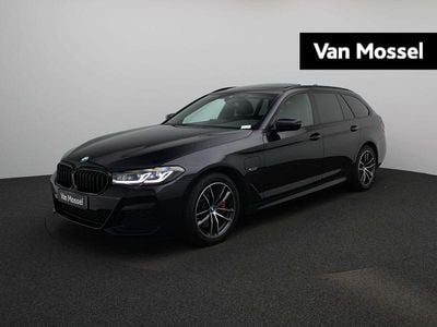 Zwart Occasion 2022 BMW 530 Executive Stationwagen | € 32.900 (Eerlijke prijs)