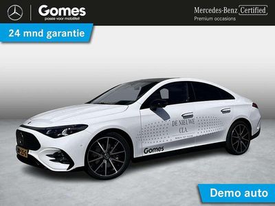 Wit Occasion 2025 Mercedes 250 AMG line Sedan | € 50.950