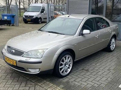 tweedehands Ford Mondeo 1.8 Turnier Trend