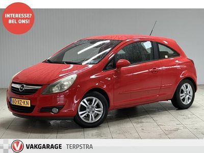 tweedehands Opel Corsa 1.4-16V Sport/ 15'' LMV/ Clima/ Cruise/ Elek. pakket/ Isofix/ Radio-CD AUX/ Regensensor/ Multi. Stuur/ Armsteun/ Mistl./ Getint glas.