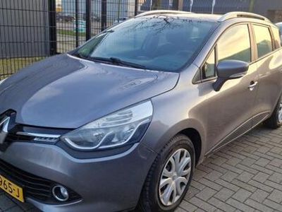 Grijs Occasion 2015 Renault Clio GrandTour Night&Day Stationwagen | € 3.950 (Eerlijke prijs)