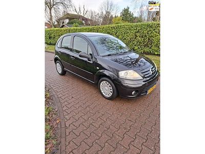 Zwart (metallic) Gebruikt 2006 Citroën C3 Hatchback | € 1.999 (Eerlijke prijs)