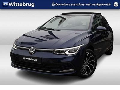 Blauw (metallic) Occasion 2022 VW Golf VIII Pro Hatchback | € 24.450 (Goede deal)