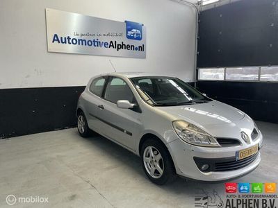 tweedehands Renault Clio 1.6-16V Dynamique - 1 jaar apk - Nap -