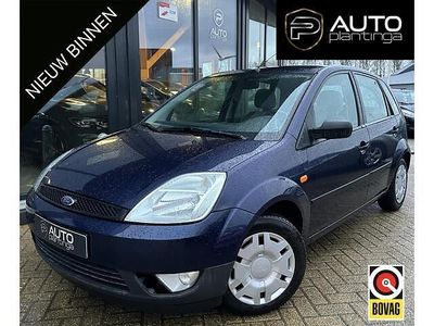 Blauw Occasion 2003 Ford Fiesta Ambiente Hatchback | € 1.945 (Eerlijke prijs)