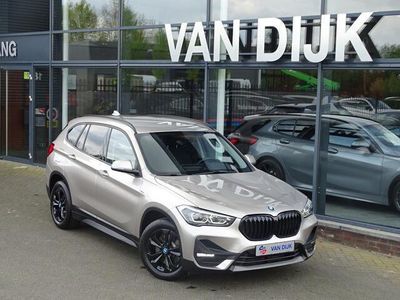 tweedehands BMW X1 xDrive25e Exe. Camera Ada.Led Head-up Apple Carplay Nav.Plus Sportstoelen 17" LM Velgen