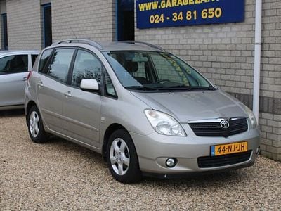 Grijs Gebruikt 2003 Toyota Corolla Verso Sol MPV | € 5.950 (Duur)