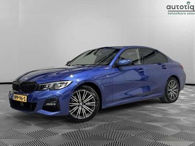 BMW 330e