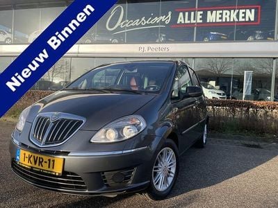 Occasion Lancia Musa S 97 PK (71 kW) 2012 Grijs MPV