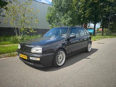 Zwart Gebruikt 1994 VW Golf III | € 12.500