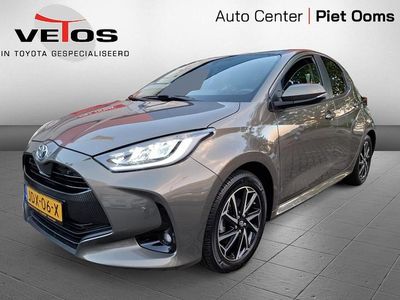 Bruin Gebruikt 2022 Toyota Yaris Hatchback | € 22.450 (Eerlijke prijs)