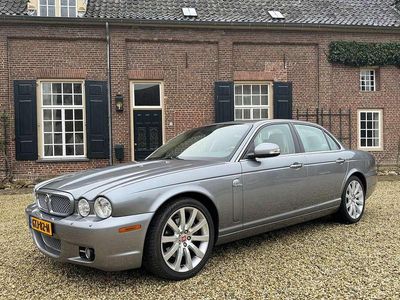 Grijs Gebruikt 2008 Jaguar XJ Executive Sedan | € 26.900