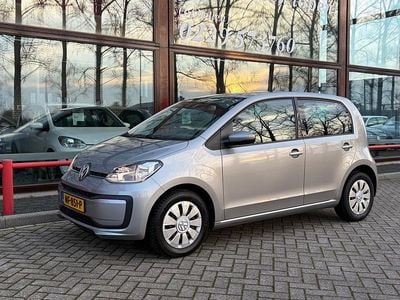 Grijs Occasion 2017 VW up! move up! Hatchback | € 7.950 (Eerlijke prijs)