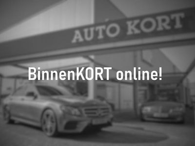 Zwart Gebruikt 2023 Volvo XC40 R-Design SUV | € 34.450 (Eerlijke prijs)