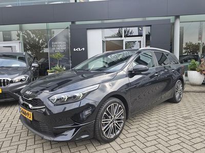 Zwart, metallic lak Gebruikt 2023 Kia Ceed Sportswagon Stationwagen | € 23.995 (Duur)