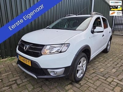 Wit Occasion 2016 Dacia Sandero Stepway Hatchback | € 7.990 (Eerlijke prijs)