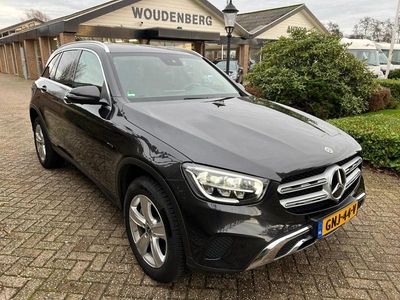 Grijs Gebruikt 2021 Mercedes GLC300e Stationwagen | € 38.500 (Goede deal)