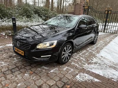 Gebruikt 2013 Volvo V60 Summum Stationwagen | € 5.400 (Iets duurder)