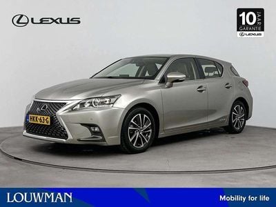 Lexus CT200h