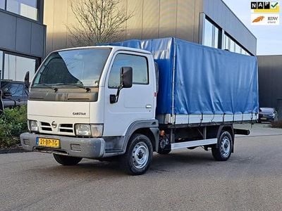 Wit Gebruikt 2004 Nissan Cabstar Pickup | € 4.250