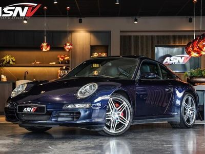 Porsche 911 Carrera 4S