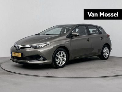 Occasion Toyota Auris Hybrid 136 PK (100 kW) 2017 Grijs Hatchback
