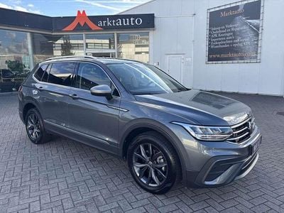 Grijs Gebruikt 2022 VW Tiguan Allspace Comfortline SUV | € 35.900 (Goede deal)