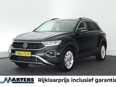 Zwart Gebruikt 2025 VW T-Roc Edition SUV | € 34.949 (Eerlijke prijs)