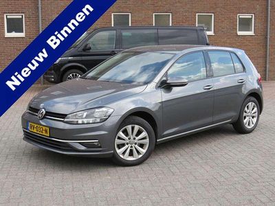 Grijs Gebruikt 2018 VW Golf VII Comfortline Hatchback | € 13.900 (Eerlijke prijs)