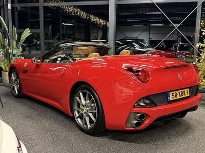 Rood Occasion 2012 Ferrari California Cabriolet | € 109.990