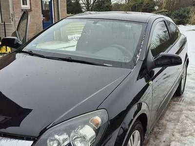 Occasion Opel Astra GTC 116 PK (85 kW) 2010 Zwart Coupé