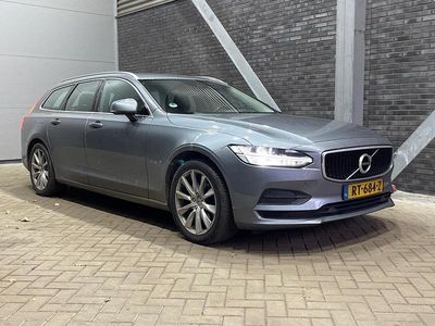 Grijs Gebruikt 2018 Volvo V90 Stationwagen | € 23.400 (Eerlijke prijs)