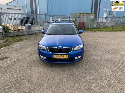 tweedehands Skoda Octavia Combi 1.6 TDI Greentech Ambition Business Navigatie.