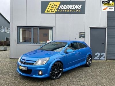 Blauw Gebruikt 2006 Opel Astra GTC OPC Hatchback | € 8.950 (Eerlijke prijs)