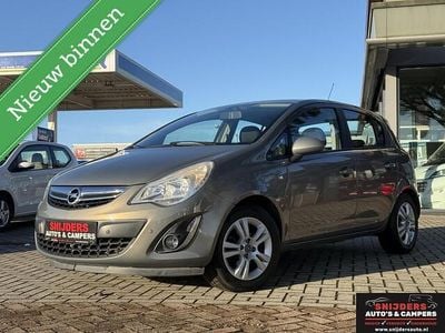 Grijs Occasion 2011 Opel Corsa Selection Hatchback | € 5.950 (Eerlijke prijs)