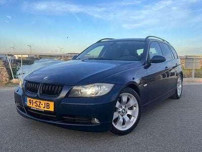 BMW 325