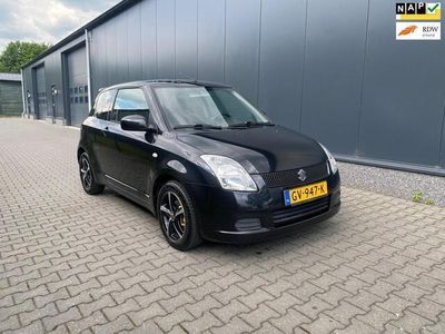 Zwart Occasion 2007 Suzuki Swift Hatchback | € 2.150 (Eerlijke prijs)