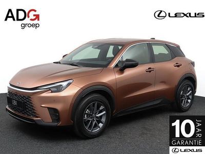 Bruin Gebruikt 2025 Lexus LBX SUV | € 37.950 (Eerlijke prijs)