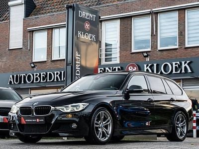 Zwart Gebruikt 2016 BMW 318 M Sport Stationwagen | € 13.950 (Iets duurder)