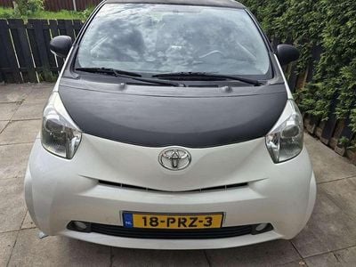 Toyota iQ