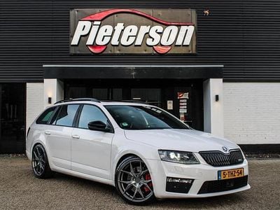 Wit Occasion 2014 Skoda Octavia RS Stationwagen | € 9.999 (Super prijs)