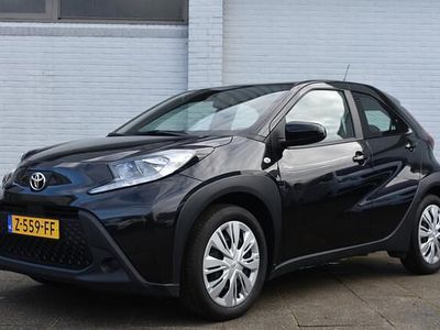 Zwart Gebruikt 2024 Toyota Aygo X Play SUV | € 16.899 (Goede deal)