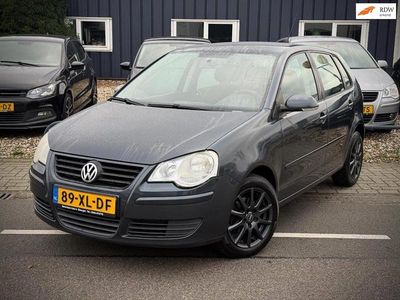 Blauw Occasion 2007 VW Polo Hatchback | € 3.750 (Iets duurder)