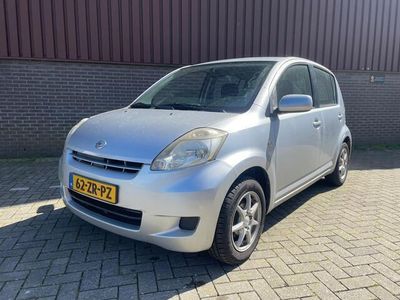 tweedehands Daihatsu Sirion 2 1.3-16V Prestige 5drs. Airco APK NAP